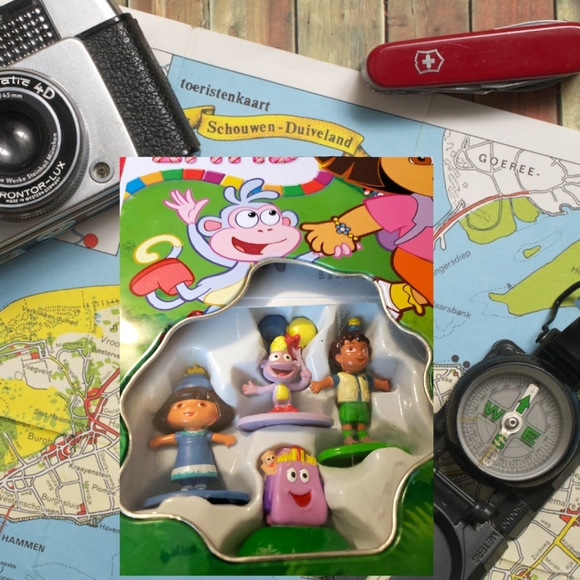 Hasbro Candy Land/Memory Nick Jr. Dora The Explorer Games (2 in 1) Tin Edition - Picture 4 of 7